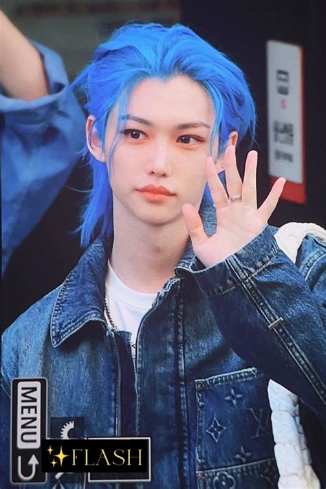 "I want to swim in his hair" Stray Kids fans are going crazy over Felix's new bright blue ...