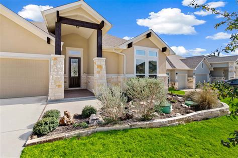 5 Best Retirement Communities in Texas: 55+ Living Redefined