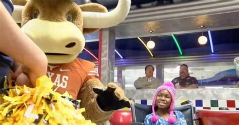 Big 12 mascots & cheerleaders visit hospital