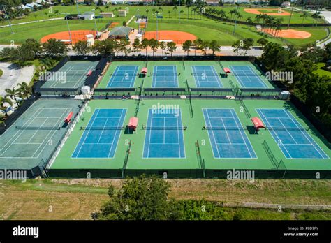 Aerial View Tennis Courts Stock Photos & Aerial View Tennis Courts Stock Images - Alamy