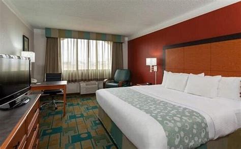 LA QUINTA INN & SUITES BY WYNDHAM SEATTLE SEA-TAC AIRPORT - Updated ...