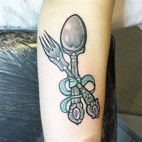 #fork #tattoo #spoon | Tattoos, Modern tattoos, Fine line tattoos