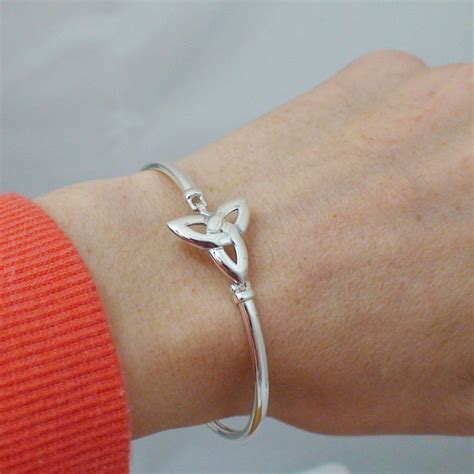 Sterling Silver Celtic Knot Trinity Bangle Bracelet