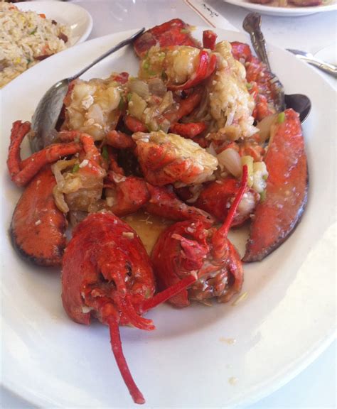 TASTE OF HAWAII: LOBSTER KING - HONOLULU, HAWAII