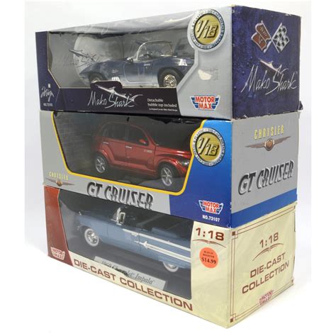 Lot of 3! MOTOR MAX DIECAST CARS 1:18 Scale '61 MAKO SHARK '60 Impala ...