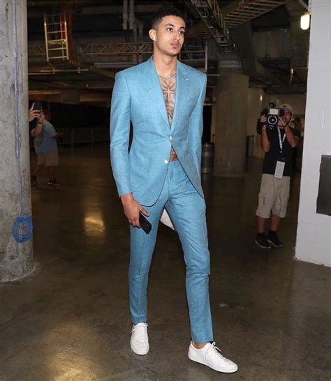 #kuzma #lakers #nba #suit | Kyle kuzma, Nba fashion, Nba outfit