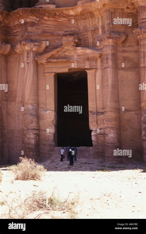 Al El Deir Monastery, Petra, Jordan Stock Photo - Alamy