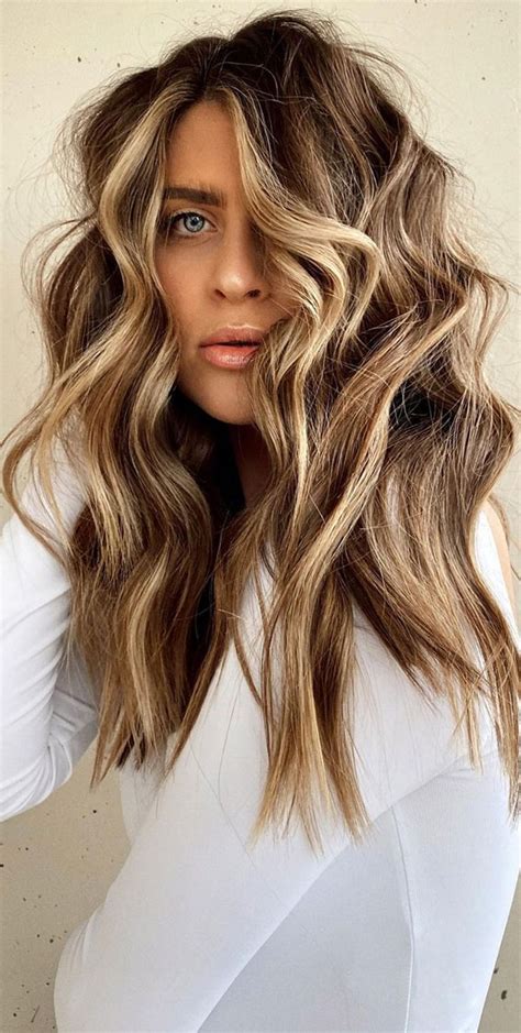 Cute Summer Hair Color Ideas 2021 : Cute Brown with Blonde