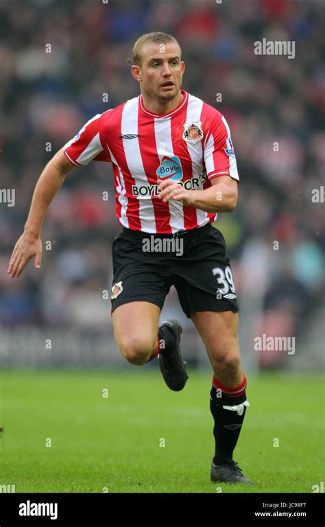 LEE CATTERMOLE SUNDERLAND FC STADIUM OF LIGHT SUNDERLAND ENGLAND 06 February 2010 Stock Photo ...