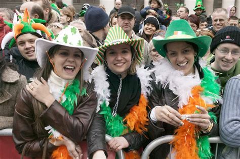 Top 10 IRISH CULTURAL TRADITIONS, customs, and their origins