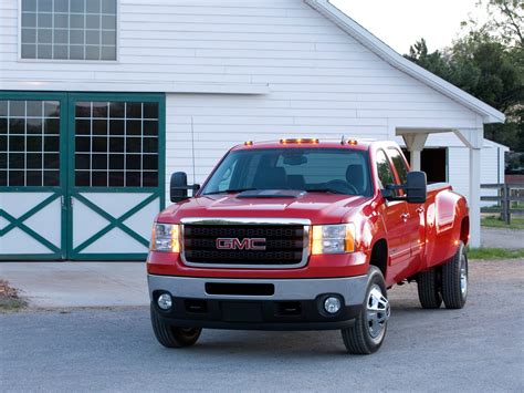 GMC Sierra 3500HD Crew Cab Specs & Photos - 2008, 2009, 2010, 2011, 2012, 2013 - autoevolution