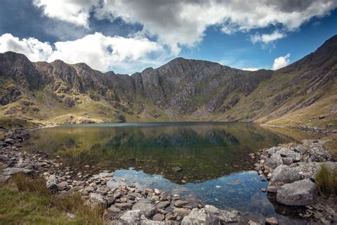 10 Best Hiking Trails in Snowdonia National Park - Discover the Top ...