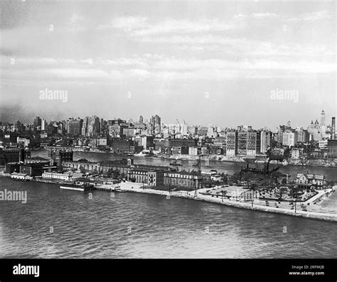 New York, New York: c. 1929 View from the Queensboro Bridge showing ...