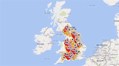 UK weather: 'Significant flooding' risk as heavy rain moves north | UK ...