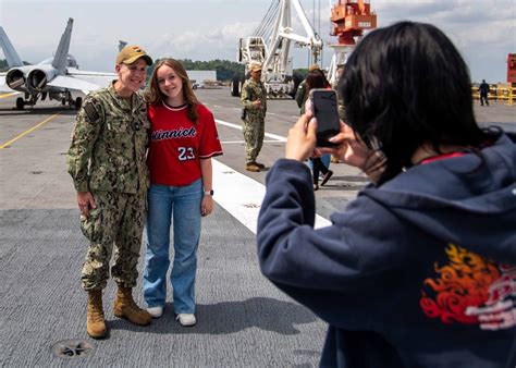 DVIDS - Images - USS Ronald Reagan (CVN 76) hosts Kinnick High School ...