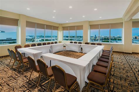 Meeting Rooms at Holiday Inn PORT OF MIAMI-DOWNTOWN, 340 BISCAYNE BOULEVARD, MIAMI, 33132, FL ...