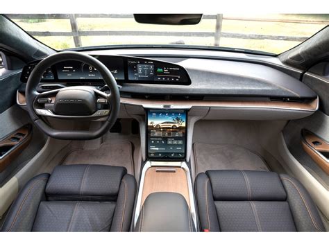 2023 Lucid Air: 87 Interior Photos | U.S. News