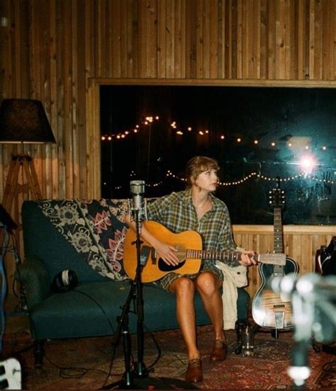 Taylor Swift Folklore: The Long Pond Studio Sessions www.salaberlanga.com