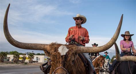 Bandera, Texas - Visit the USA l Official USA Travel Guide to American Holidays