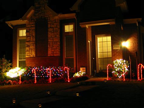 File:Christmas Decoration Outdoors.jpg - Wikimedia Commons