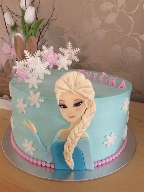 Pin de Viera Hlavatá en Detské tortičky | Pastel de castillo de frozen ...