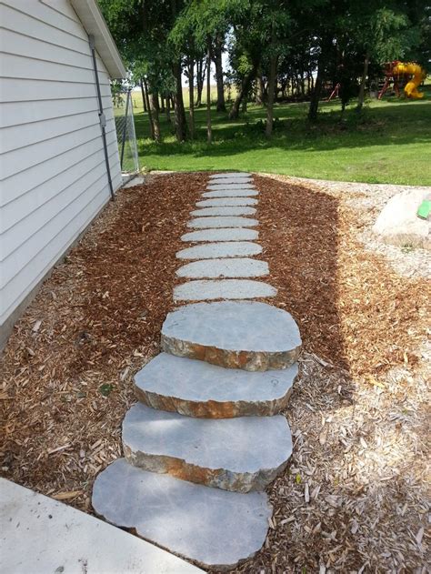 Fieldstone Boulder Steps - RealStone