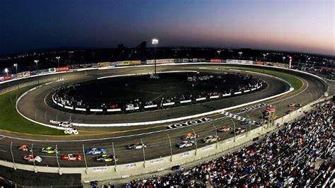 Irwindale Speedway pitstops on way to NASCAR Sprint Cup