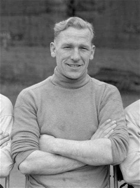 Former POW and Man City legend Bert Trautmann dies at 89 · The42