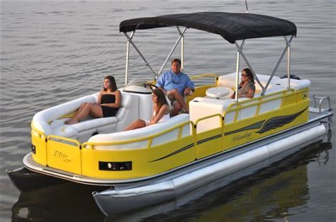 Bentley Boat Covers - Custom & Semi-Custom Boat Covers | Pontoon boat ...