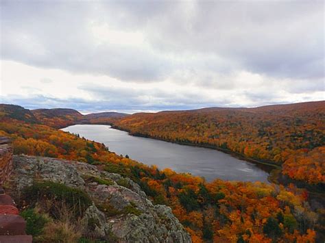 Fall foliage at Lake of the Clouds simply stunning