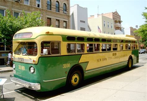 Transit Museum Brings Back Its Vintage Subways and Buses for the Holidays | 6sqft