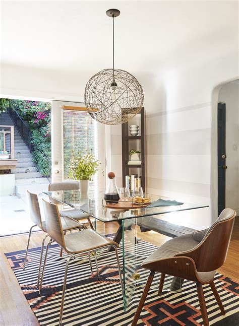 20 Small Dining Rooms That Make The Most Out of Limited Space