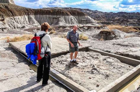 Hiking in Dinosaur Provincial Park - A UNESCO Site - Hike Bike Travel