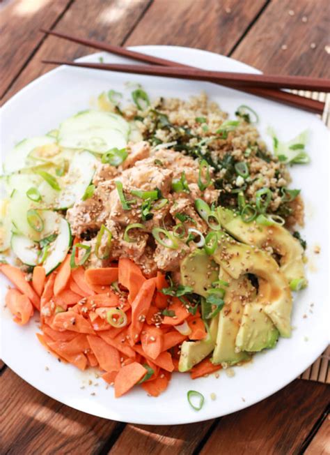 Quinoa Spicy Tuna Sushi Bowl - Little Broken