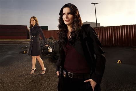 Angie in Rizzoli & Isles - Angie Harmon Photo (12618100) - Fanpop