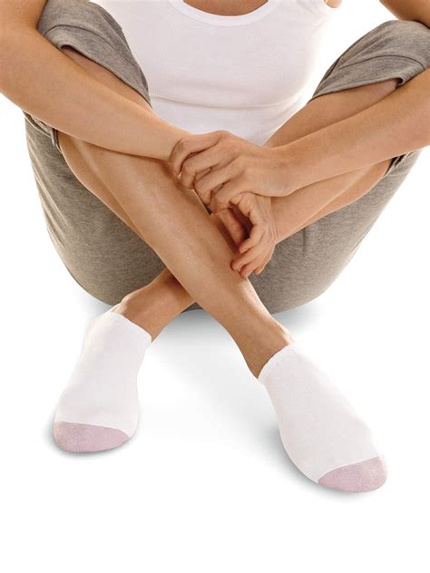 Women's comfort toe seaming no show socks 6-pack - Walmart.com