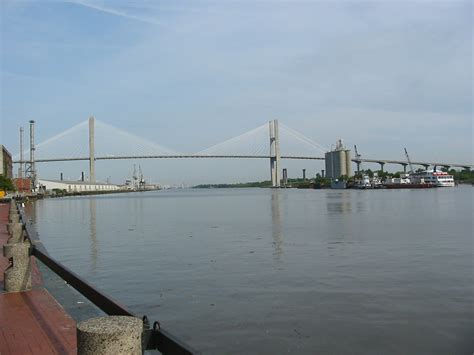 REJS: Photos: USA 2005: Savannah: Riverfront and Bay Street