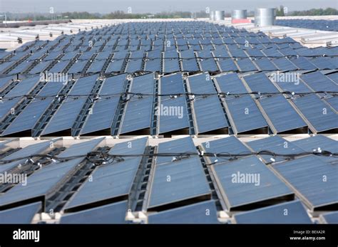 Photovoltaic system on the roof at Volkswagen AG Stock Photo - Alamy