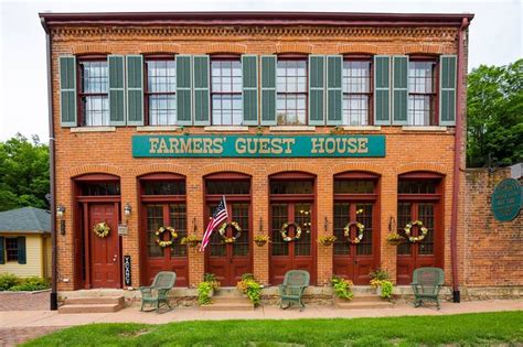 The 15 Coolest Hotels in Illinois! | Best romantic getaways, Guest house, Unique hotels