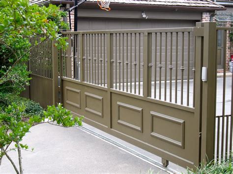 Different driveway gate ideas that could look great for you