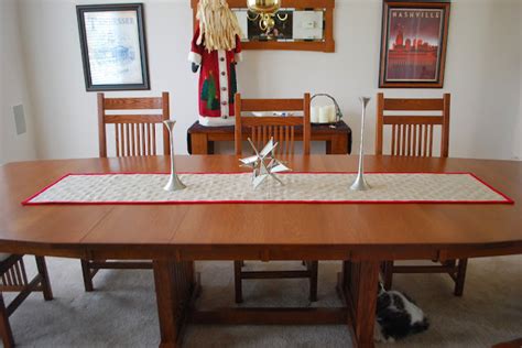 Roonie Ranching: Christmas burlap table runner
