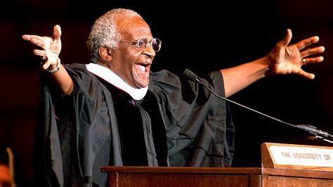 Desmond Tutu, South Africa’s Nobel Peace Winner, Dies at 90 | Chicago News | WTTW