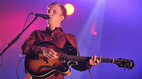 George Ezra - Budapest live at T in the Park 2014 - YouTube