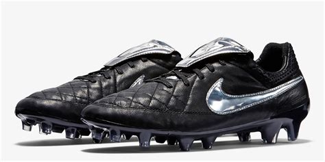 Closer Look | Nike Tiempo Legend V Premium - Footy Headlines