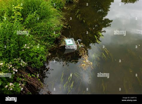 Asda shopping trolley hi-res stock photography and images - Alamy