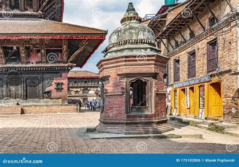 Bhaktapur Durbar Square in Nepal Editorial Photo - Image of visiting ...