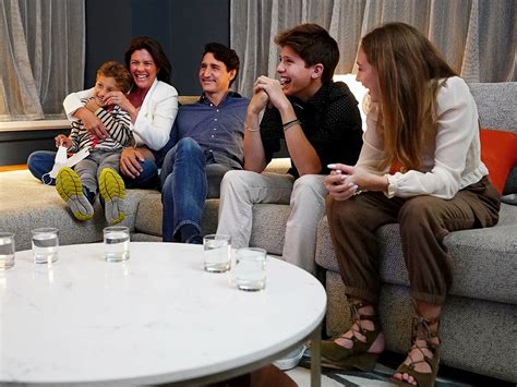 Should you really vacation with your ex like the Trudeaus? | National Post