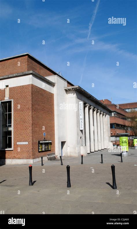 Wolverhampton Civic Hall Stock Photo - Alamy