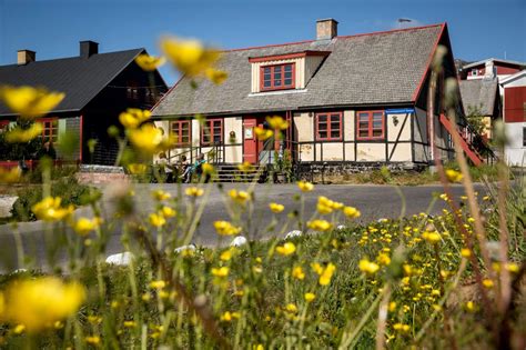 Qaqortoq: The largest town in South Greenland [Visit Greenland!]