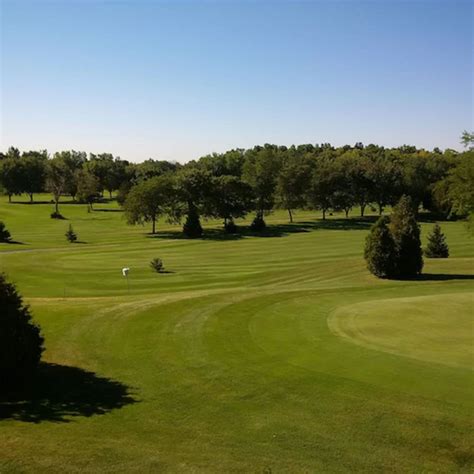 Forest Golf Club and Inn Lambton Shores, Ontario, CA - Reservations.com